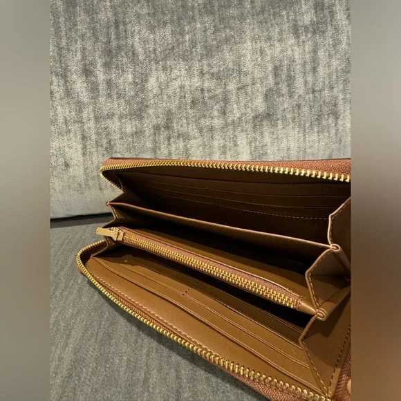 Long Zip Around Wallet In Signature - Picture 4 of 4